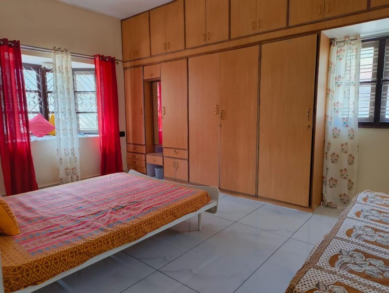 Yelahanka 30 Mins From Airport Villa